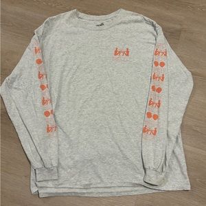 Gray oversized long- sleeve t-shirt